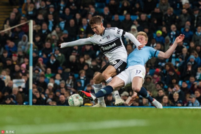  兰斯小将单场独中四元创联赛新纪录  